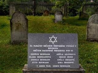 TIP NA VÝLET - Do Brumova na židovský hřbitov i za dalekými výhledy