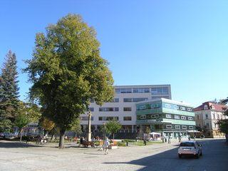 Budova Masarykovy veřejné knihovny ve Vsetíně a Informačního centra.JPG