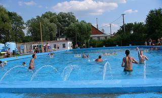 koupaliště vlčnov.jpg