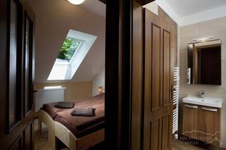 accomodation_2_small.jpg