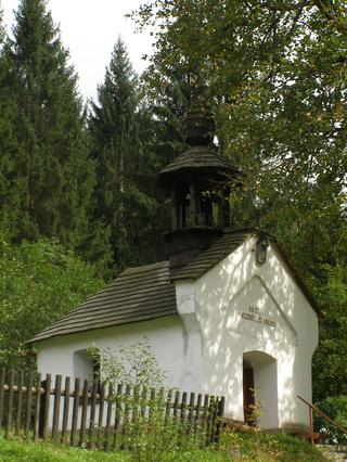 Kaple_sv._Jana_(Jezerné),_Jezerné.JPG
