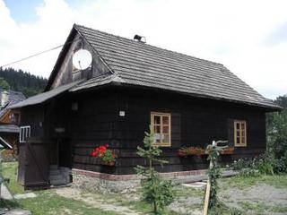 chalupa na Volkově.jpg