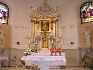 C:\Documents and Settings\divilkovav\Plocha\TIP-úprava\Editace\Provodov_oltar_001.jpg