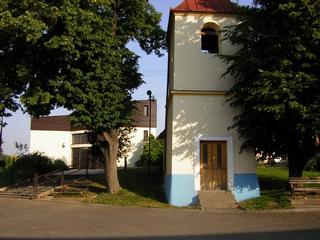 Zvonice a kaple.jpg