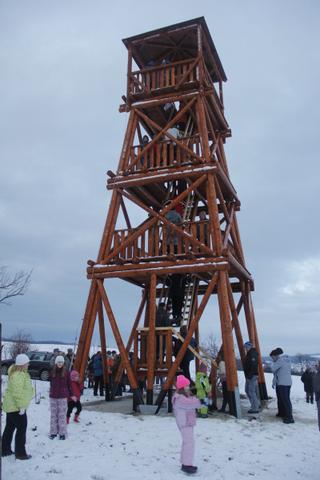 Rozhledna_vlčnov.jpg