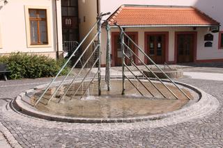 Kašna na nádvoří Staré radnice.JPG