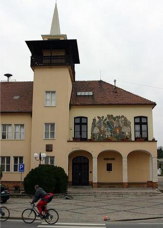 Vracovská radnice.jpg