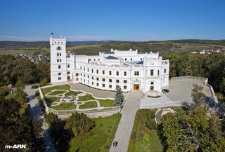 Foto pro velkoformátový tisk_Zámek Nový Světlov_zmenšená.jpg