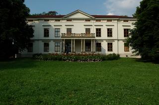 Lešná - Empírový zámek_Hartinger.tif.JPG