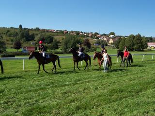 Slušovice - dostihy(1).jpg